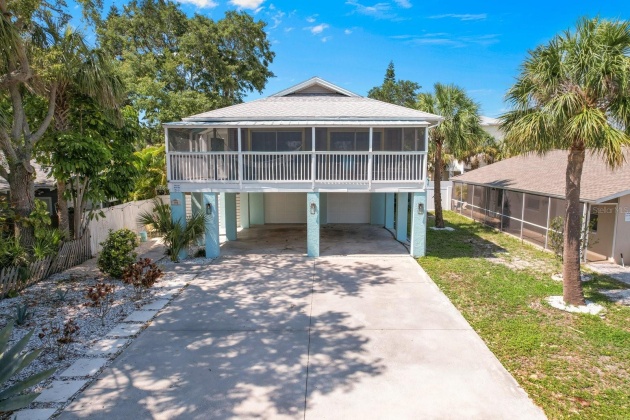 206 14TH AVENUE, INDIAN ROCKS BEACH, Florida 33785, 3 Bedrooms Bedrooms, ,2 BathroomsBathrooms,Residential,For Sale,14TH,MFRU8245837