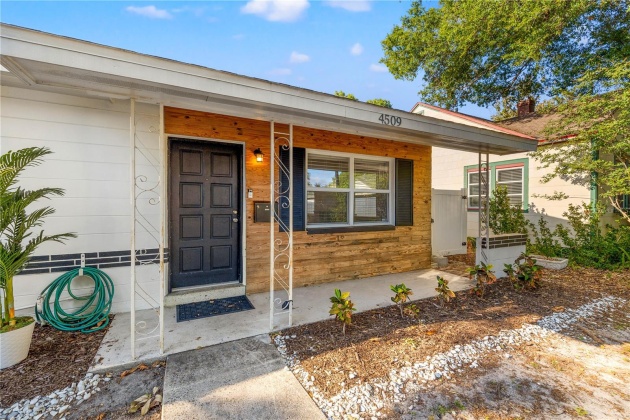 4509 2ND AVE N AVENUE, ST PETERSBURG, Florida 33713, 2 Bedrooms Bedrooms, ,1 BathroomBathrooms,Residential,For Sale,2ND AVE N,MFRT3532465