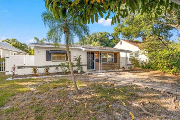 4509 2ND AVE N AVENUE, ST PETERSBURG, Florida 33713, 2 Bedrooms Bedrooms, ,1 BathroomBathrooms,Residential,For Sale,2ND AVE N,MFRT3532465