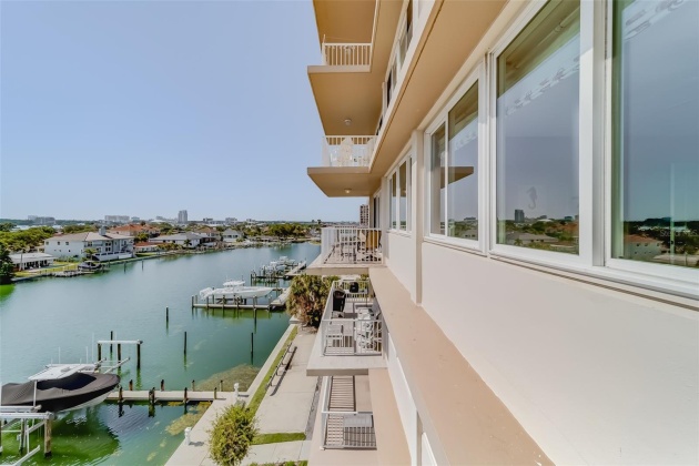 223 ISLAND WAY, CLEARWATER BEACH, Florida 33767, 2 Bedrooms Bedrooms, ,2 BathroomsBathrooms,Residential,For Sale,ISLAND,MFRU8245851