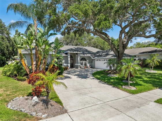 673 WESTFIELD COURT, DUNEDIN, Florida 34698, 3 Bedrooms Bedrooms, ,3 BathroomsBathrooms,Residential,For Sale,WESTFIELD,MFRU8245862