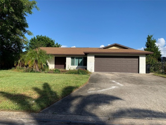 4098 BEACH DRIVE, SAINT PETERSBURG, Florida 33705, 3 Bedrooms Bedrooms, ,2 BathroomsBathrooms,Residential,For Sale,BEACH,MFRU8245843