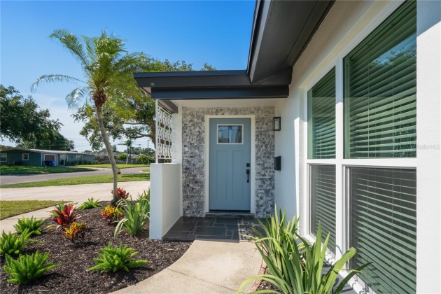 6500 28TH STREET, SAINT PETERSBURG, Florida 33712, 3 Bedrooms Bedrooms, ,2 BathroomsBathrooms,Residential,For Sale,28TH,MFRU8245898