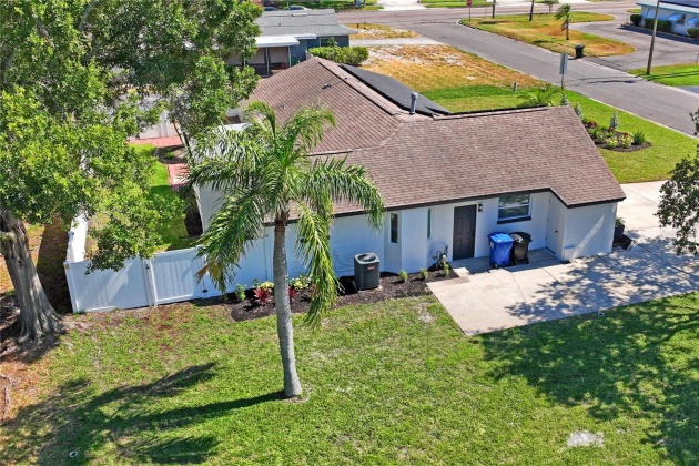 6500 28TH STREET, SAINT PETERSBURG, Florida 33712, 3 Bedrooms Bedrooms, ,2 BathroomsBathrooms,Residential,For Sale,28TH,MFRU8245898