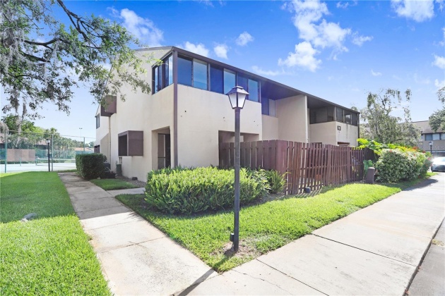 781 VILLAGE LAKE TERRACE, SAINT PETERSBURG, Florida 33716, 2 Bedrooms Bedrooms, ,2 BathroomsBathrooms,Residential,For Sale,VILLAGE LAKE,MFRT3532600