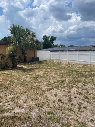 4705 TOWN N COUNTRY BOULEVARD, TAMPA, Florida 33615, 3 Bedrooms Bedrooms, ,1 BathroomBathrooms,Residential,For Sale,TOWN N COUNTRY,MFRU8245765