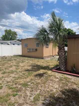 4705 TOWN N COUNTRY BOULEVARD, TAMPA, Florida 33615, 3 Bedrooms Bedrooms, ,1 BathroomBathrooms,Residential,For Sale,TOWN N COUNTRY,MFRU8245765