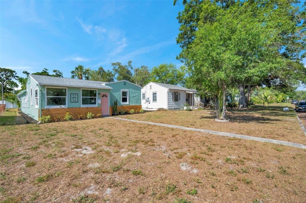 3736 4TH AVENUE, ST PETERSBURG, Florida 33713, 3 Bedrooms Bedrooms, ,2 BathroomsBathrooms,Residential,For Sale,4TH,MFRU8245304