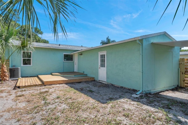 3736 4TH AVENUE, ST PETERSBURG, Florida 33713, 3 Bedrooms Bedrooms, ,2 BathroomsBathrooms,Residential,For Sale,4TH,MFRU8245304