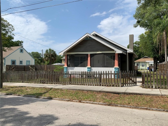 1125 JAMES AVENUE, SAINT PETERSBURG, Florida 33705, 2 Bedrooms Bedrooms, ,2 BathroomsBathrooms,Residential,For Sale,JAMES,MFRU8237850