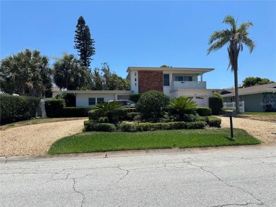 104 18TH STREET, BELLEAIR BEACH, Florida 33786, 4 Bedrooms Bedrooms, ,4 BathroomsBathrooms,Residential,For Sale,18TH,MFRA4613307