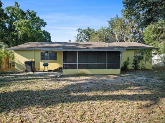 1016 HALLWOOD LOOP, BRANDON, Florida 33511, 3 Bedrooms Bedrooms, ,2 BathroomsBathrooms,Residential,For Sale,HALLWOOD,MFRT3532782