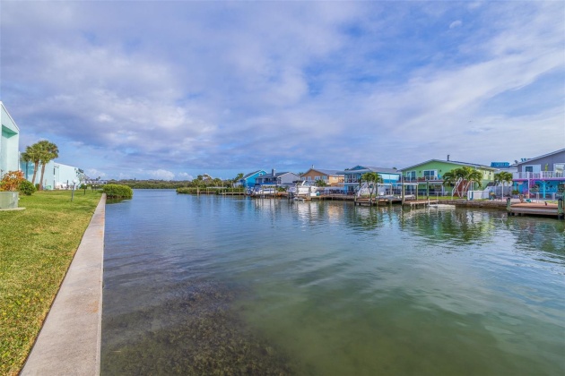 1 WINDRUSH BOULEVARD, INDIAN ROCKS BEACH, Florida 33785, 3 Bedrooms Bedrooms, ,2 BathroomsBathrooms,Residential,For Sale,WINDRUSH,MFRU8225690