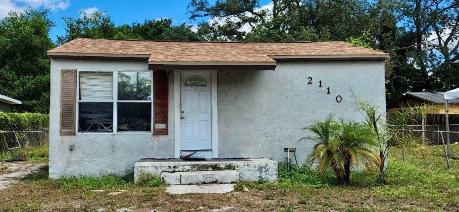 2110 LINEBAUGH AVENUE, TAMPA, Florida 33612, 2 Bedrooms Bedrooms, ,1 BathroomBathrooms,Residential,For Sale,LINEBAUGH,MFRT3533782