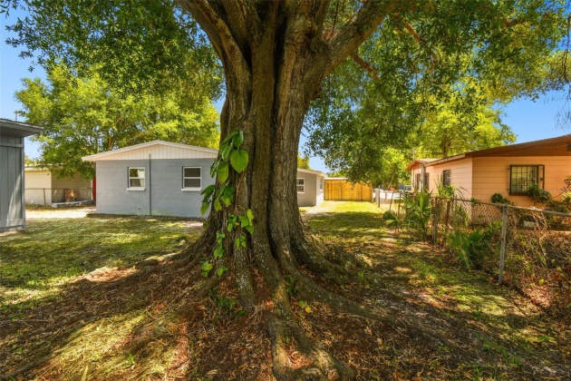 5207 84TH STREET, TAMPA, Florida 33619, 3 Bedrooms Bedrooms, ,1 BathroomBathrooms,Residential,For Sale,84TH,MFRT3523112