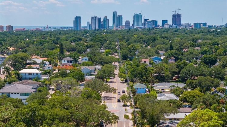 219 31ST AVENUE, SAINT PETERSBURG, Florida 33704, 3 Bedrooms Bedrooms, ,2 BathroomsBathrooms,Residential,For Sale,31ST,MFRT3532313