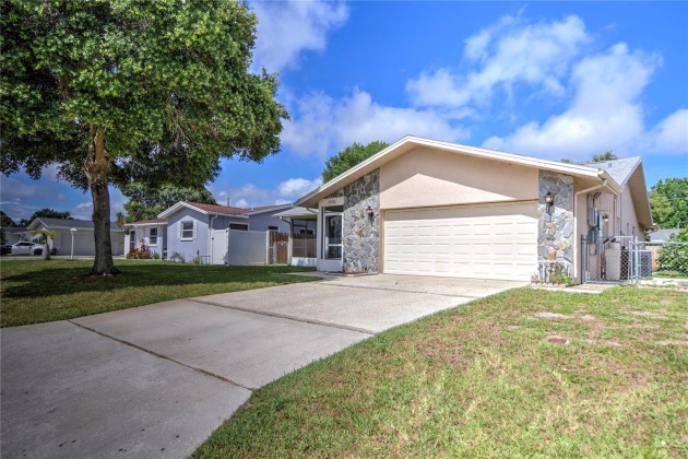 29782 69TH STREET, CLEARWATER, Florida 33761, 3 Bedrooms Bedrooms, ,3 BathroomsBathrooms,Residential,For Sale,69TH,MFRU8246567