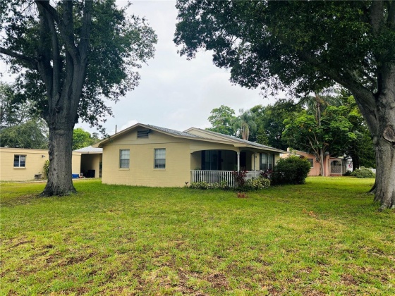 4100 9TH AVENUE, SAINT PETERSBURG, Florida 33713, 3 Bedrooms Bedrooms, ,2 BathroomsBathrooms,Residential,For Sale,9TH,MFRU8246559