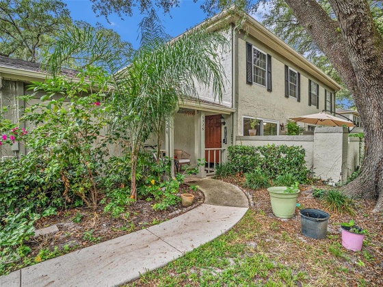 6326 TREETOP CIRCLE, TEMPLE TERRACE, Florida 33617, 2 Bedrooms Bedrooms, ,1 BathroomBathrooms,Residential,For Sale,TREETOP,MFRT3533412