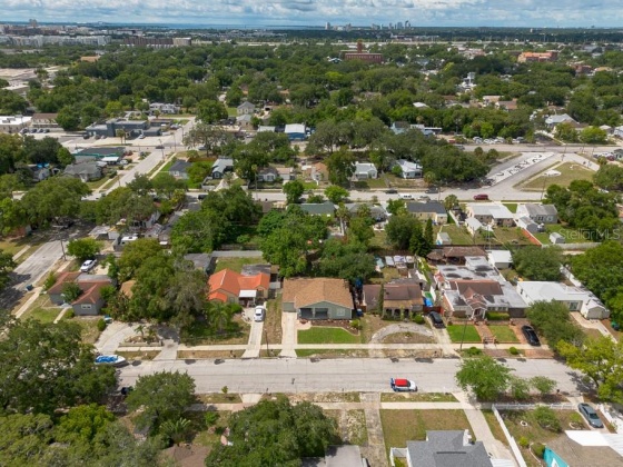 1908 AILEEN STREET, TAMPA, Florida 33607, 4 Bedrooms Bedrooms, ,2 BathroomsBathrooms,Residential,For Sale,AILEEN,MFRT3533455