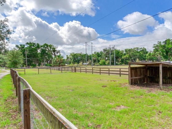 10139 BRYANT ROAD, LITHIA, Florida 33547, 3 Bedrooms Bedrooms, ,2 BathroomsBathrooms,Residential,For Sale,BRYANT,MFRT3534290