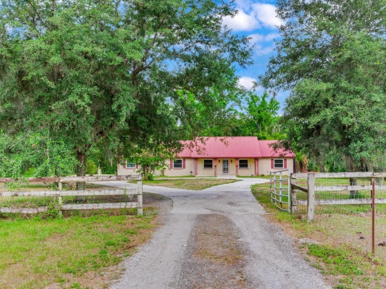 10139 BRYANT ROAD, LITHIA, Florida 33547, 3 Bedrooms Bedrooms, ,2 BathroomsBathrooms,Residential,For Sale,BRYANT,MFRT3534290