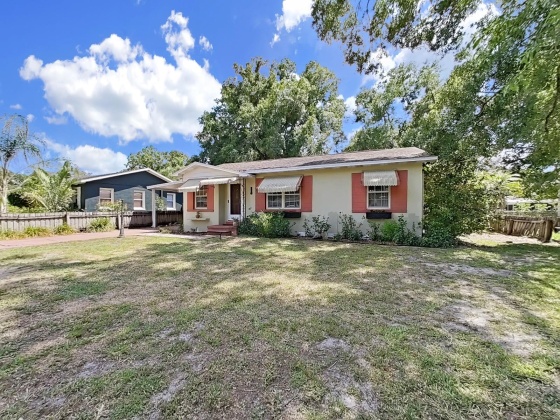 1012 BERRY AVENUE, TAMPA, Florida 33603, 3 Bedrooms Bedrooms, ,1 BathroomBathrooms,Residential,For Sale,BERRY,MFRU8246717