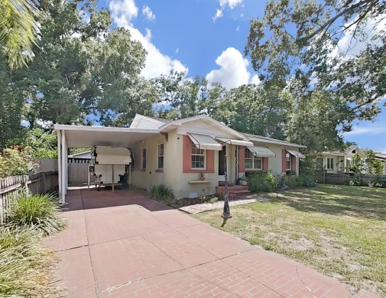 1012 BERRY AVENUE, TAMPA, Florida 33603, 3 Bedrooms Bedrooms, ,1 BathroomBathrooms,Residential,For Sale,BERRY,MFRU8246717