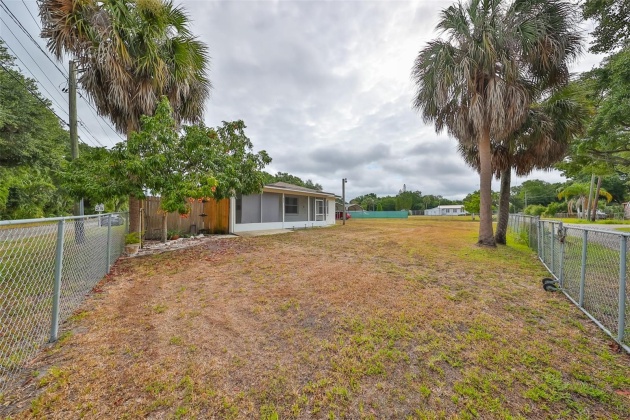 6002 MARILLA AVENUE, GIBSONTON, Florida 33534, 3 Bedrooms Bedrooms, ,2 BathroomsBathrooms,Residential,For Sale,MARILLA,MFRT3534392