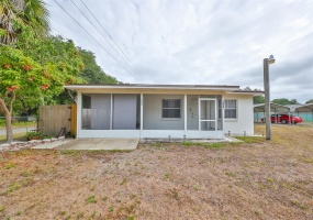 6002 MARILLA AVENUE, GIBSONTON, Florida 33534, 3 Bedrooms Bedrooms, ,2 BathroomsBathrooms,Residential,For Sale,MARILLA,MFRT3534392