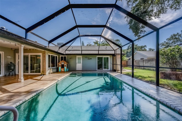 1480 RIDGE TOP WAY, CLEARWATER, Florida 33765, 4 Bedrooms Bedrooms, ,2 BathroomsBathrooms,Residential,For Sale,RIDGE TOP,MFRU8245749