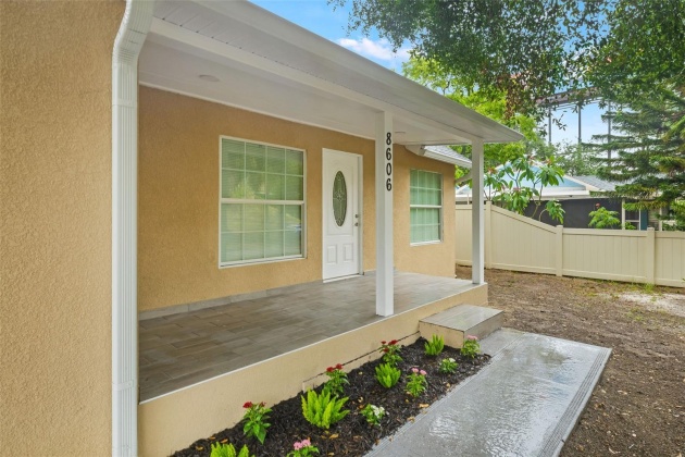 8606 CENTRAL AVENUE, TAMPA, Florida 33604, 2 Bedrooms Bedrooms, ,1 BathroomBathrooms,Residential,For Sale,CENTRAL,MFRT3534402