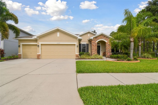 12432 BELCROFT DR, RIVERVIEW, Florida 33579, 4 Bedrooms Bedrooms, ,3 BathroomsBathrooms,Residential,For Sale,BELCROFT DR,MFRA4613984