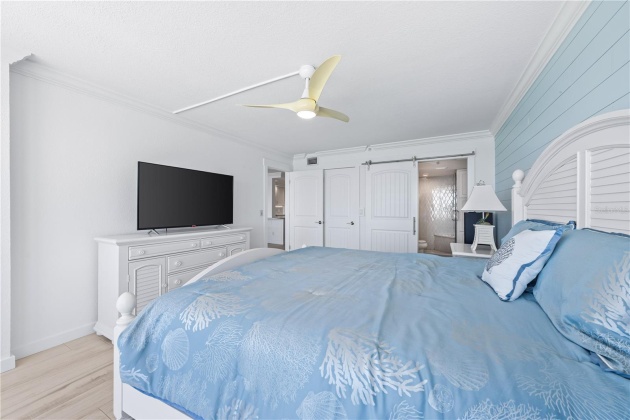 17900 GULF BOULEVARD, REDINGTON SHORES, Florida 33708, 2 Bedrooms Bedrooms, ,2 BathroomsBathrooms,Residential,For Sale,GULF,MFRA4614059