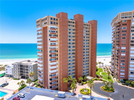 17900 GULF BOULEVARD, REDINGTON SHORES, Florida 33708, 2 Bedrooms Bedrooms, ,2 BathroomsBathrooms,Residential,For Sale,GULF,MFRA4614059