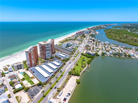 17900 GULF BOULEVARD, REDINGTON SHORES, Florida 33708, 2 Bedrooms Bedrooms, ,2 BathroomsBathrooms,Residential,For Sale,GULF,MFRA4614059