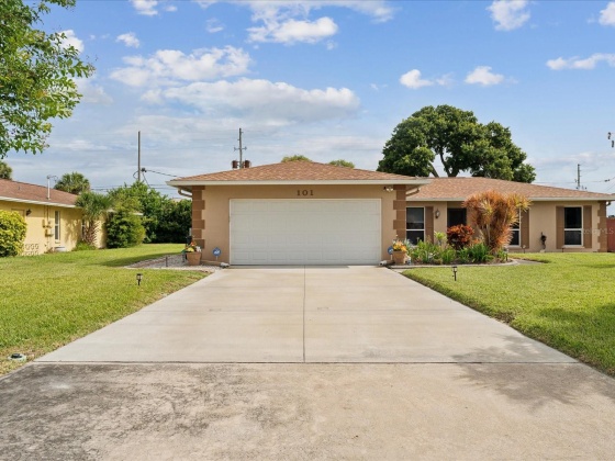 101 HARBOR BLUFF DRIVE, LARGO, Florida 33770, 3 Bedrooms Bedrooms, ,2 BathroomsBathrooms,Residential,For Sale,HARBOR BLUFF,MFRU8246792