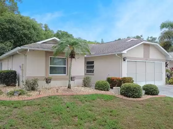 1922 GRAND CYPRESS LANE, SUN CITY CENTER, Florida 33573, 2 Bedrooms Bedrooms, ,2 BathroomsBathrooms,Residential,For Sale,GRAND CYPRESS,MFRO6214403