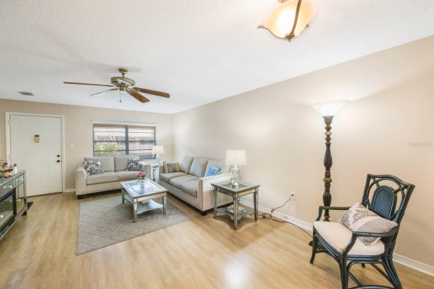 10033 64TH AVENUE, ST PETERSBURG, Florida 33708, 2 Bedrooms Bedrooms, ,2 BathroomsBathrooms,Residential,For Sale,64TH,MFRU8246904