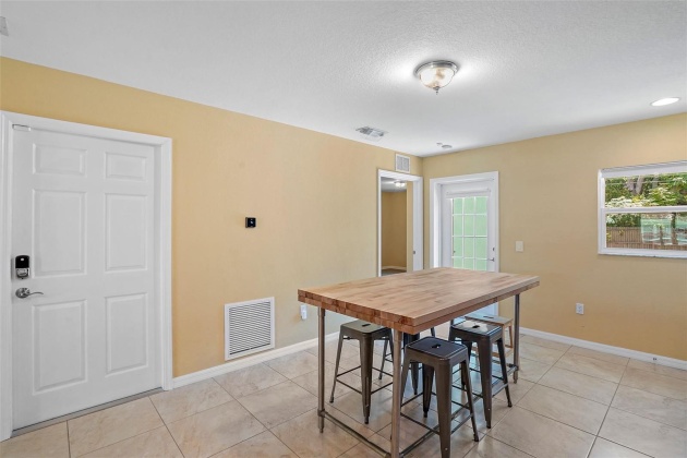 1922 MELROSE AVENUE, SAINT PETERSBURG, Florida 33712, 3 Bedrooms Bedrooms, ,2 BathroomsBathrooms,Residential,For Sale,MELROSE,MFRU8246903