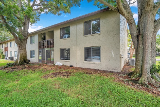 4215 EAST BAY DRIVE, CLEARWATER, Florida 33764, 1 Bedroom Bedrooms, ,1 BathroomBathrooms,Residential,For Sale,EAST BAY,MFRU8246624