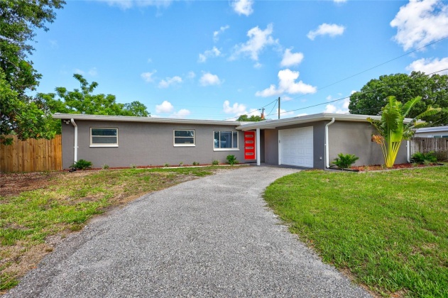 8762 PELICAN LANE, SEMINOLE, Florida 33777, 3 Bedrooms Bedrooms, ,2 BathroomsBathrooms,Residential,For Sale,PELICAN,MFRU8243489