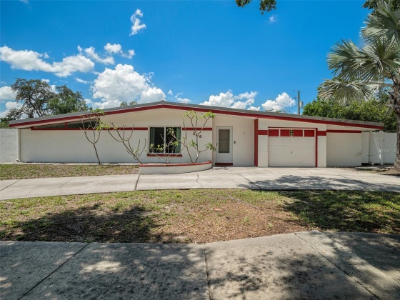 206 DRUID HILLS ROAD, TEMPLE TERRACE, Florida 33617, 3 Bedrooms Bedrooms, ,2 BathroomsBathrooms,Residential,For Sale,DRUID HILLS,MFRT3534724