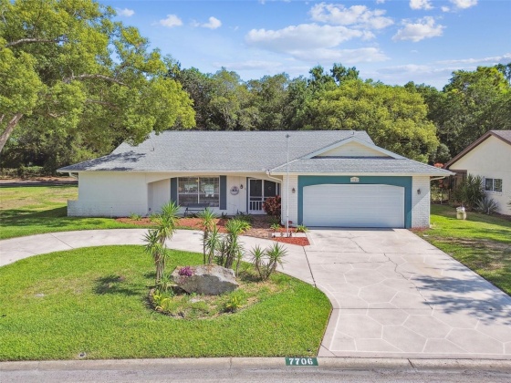 7706 SUNDOWN COURT, HUDSON, Florida 34667, 3 Bedrooms Bedrooms, ,2 BathroomsBathrooms,Residential,For Sale,SUNDOWN,MFRT3534164