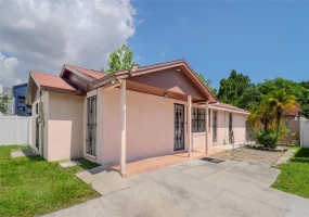 8902 HATFIELD COURT, TAMPA, Florida 33615, 3 Bedrooms Bedrooms, ,2 BathroomsBathrooms,Residential,For Sale,HATFIELD,MFRT3534481