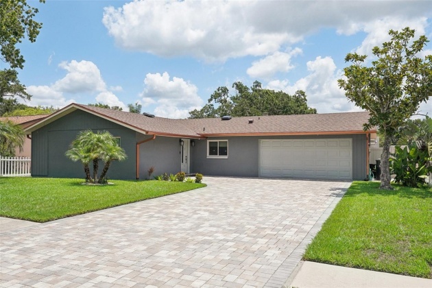 105 COUNTRY VILLAS DRIVE, SAFETY HARBOR, Florida 34695, 3 Bedrooms Bedrooms, ,2 BathroomsBathrooms,Residential,For Sale,COUNTRY VILLAS,MFRU8246668