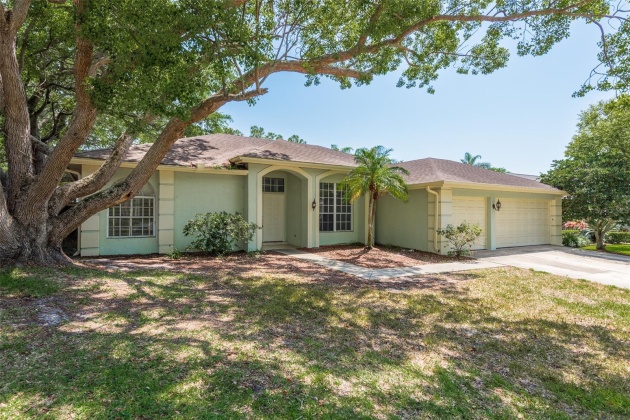 759 HOUSE WREN CIRCLE, PALM HARBOR, Florida 34683, 4 Bedrooms Bedrooms, ,3 BathroomsBathrooms,Residential,For Sale,HOUSE WREN,MFRU8243882