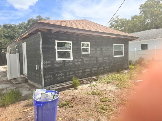 707 BEVERLY AVENUE, LARGO, Florida 33770, 2 Bedrooms Bedrooms, ,2 BathroomsBathrooms,Residential,For Sale,BEVERLY,MFRU8247131