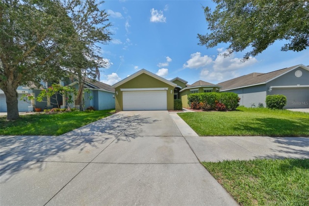 8116 ALAMOSA WOOD AVENUE, RUSKIN, Florida 33573, 4 Bedrooms Bedrooms, ,2 BathroomsBathrooms,Residential,For Sale,ALAMOSA WOOD,MFRT3535068