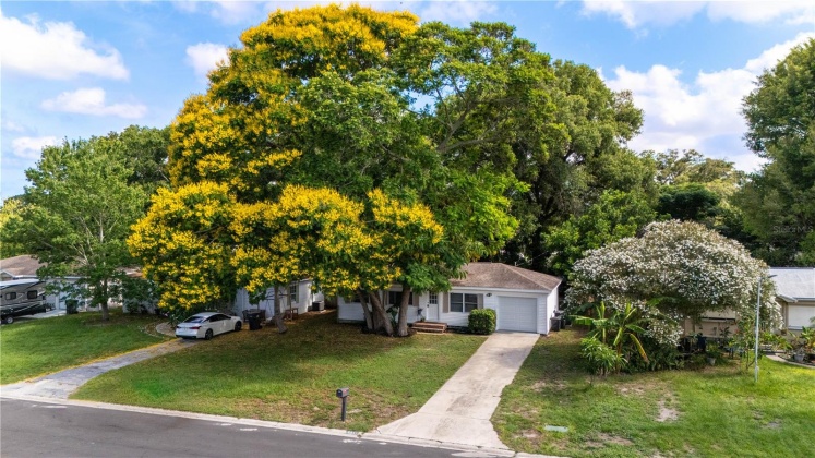 5441 43RD TERRACE, ST PETERSBURG, Florida 33709, 2 Bedrooms Bedrooms, ,1 BathroomBathrooms,Residential,For Sale,43RD,MFRU8246962